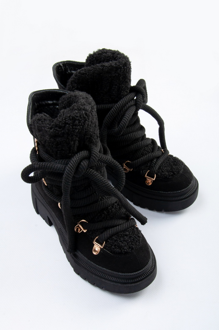 Черевики жіночі